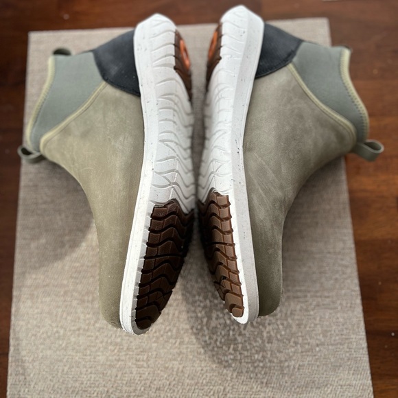 New!  Bogs boots - Picture 3 of 6